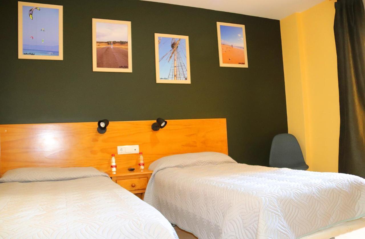 Hostal La Estacion Benajarafe Buitenkant foto